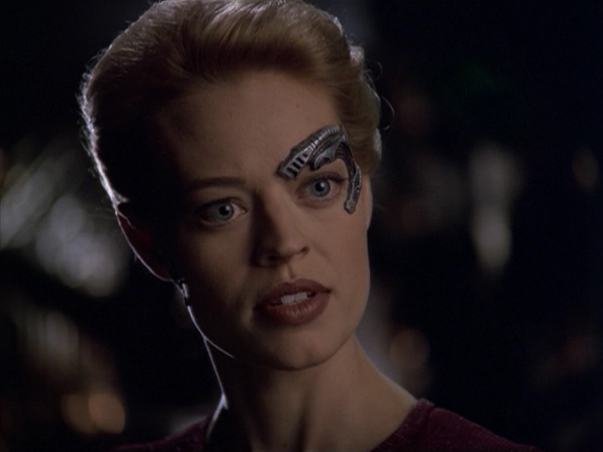 ariane179254_StarTrekVoyager_5x15_5x16_DarkFrontier_7386.jpg