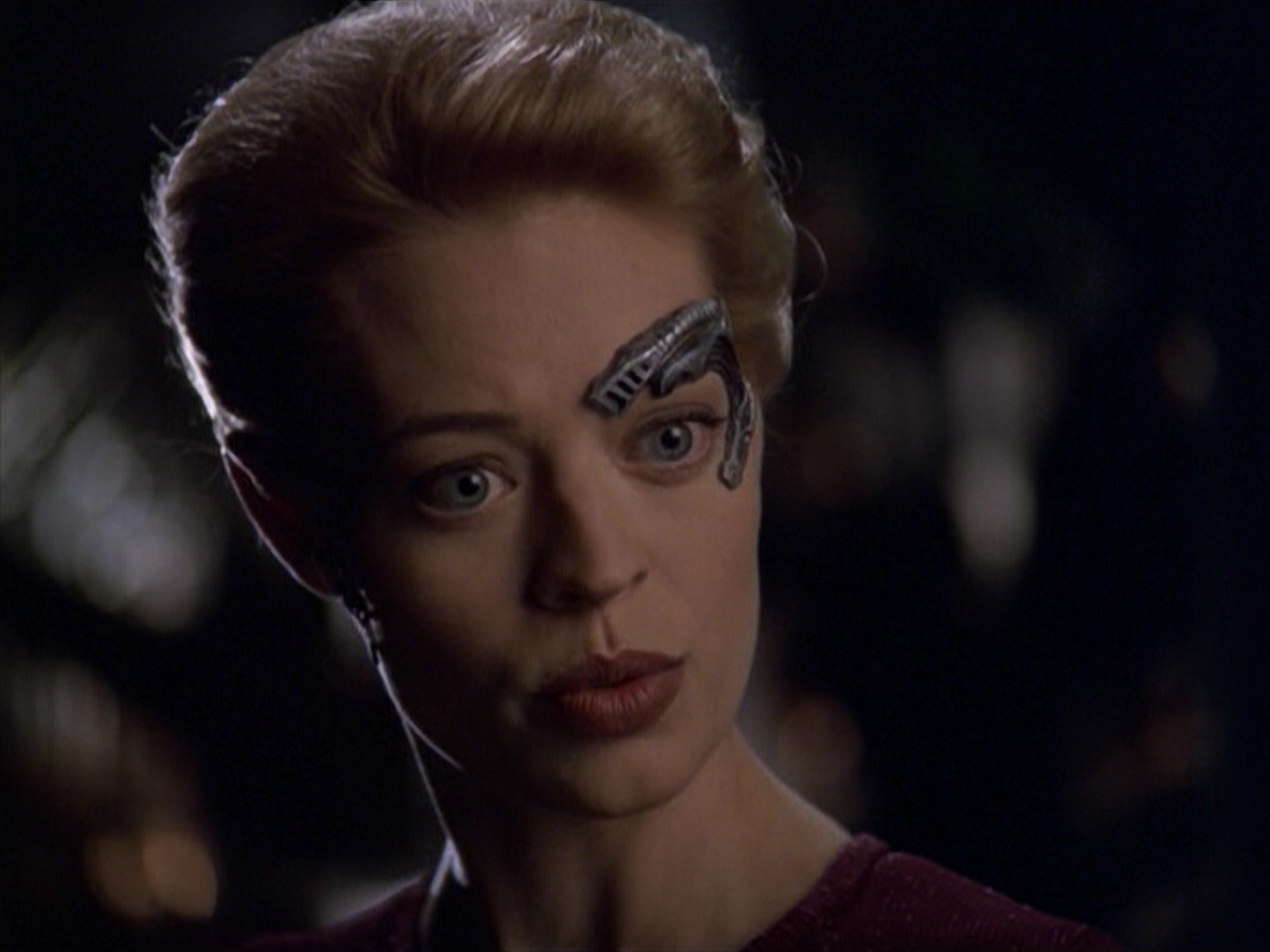 ariane179254_StarTrekVoyager_5x15_5x16_DarkFrontier_7394.jpg