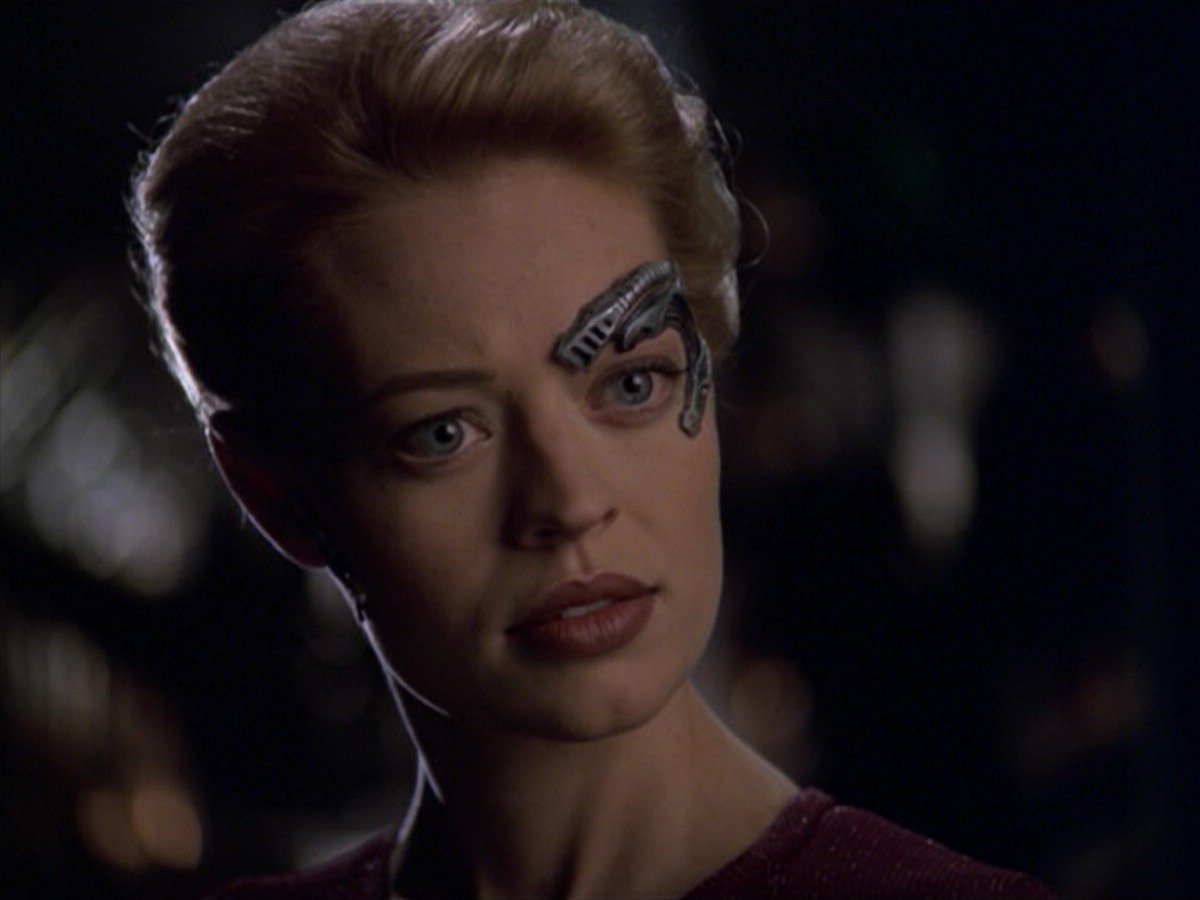 ariane179254_StarTrekVoyager_5x15_5x16_DarkFrontier_7397.jpg