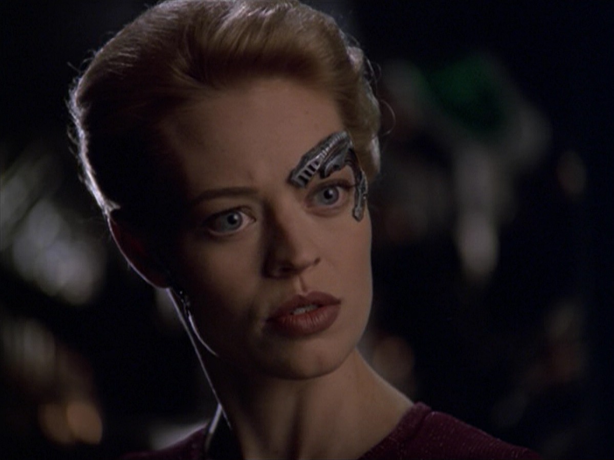 ariane179254_StarTrekVoyager_5x15_5x16_DarkFrontier_7399.jpg