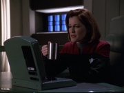 Filename=ariane179254_StarTrekVoyager_5x15_5x16_DarkFrontier_4113.jpg
Filesize=122KiB
Dimensions=1200x900
Date added=Apr 01, 2016 ariane179254_StarTrekVoyager_5x15_5x16_DarkFrontier_4113.jpg