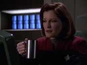 Filename=ariane179254_StarTrekVoyager_5x15_5x16_DarkFrontier_4131.jpg
Filesize=118KiB
Dimensions=1200x900
Date added=Apr 01, 2016 ariane179254_StarTrekVoyager_5x15_5x16_DarkFrontier_4131.jpg