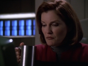 Filename=ariane179254_StarTrekVoyager_5x15_5x16_DarkFrontier_4141.jpg
Filesize=118KiB
Dimensions=1200x900
Date added=Apr 01, 2016 ariane179254_StarTrekVoyager_5x15_5x16_DarkFrontier_4141.jpg