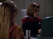 ariane179254_StarTrekVoyager_5x15_5x16_DarkFrontier_4188.jpg