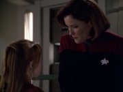 ariane179254_StarTrekVoyager_5x15_5x16_DarkFrontier_4267.jpg