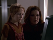 Filename=ariane179254_StarTrekVoyager_5x15_5x16_DarkFrontier_4300.jpg
Filesize=114KiB
Dimensions=1200x900
Date added=Apr 01, 2016 ariane179254_StarTrekVoyager_5x15_5x16_DarkFrontier_4300.jpg