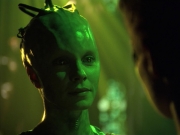 ariane179254_StarTrekVoyager_5x15_5x16_DarkFrontier_4440.jpg
