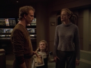 Filename=ariane179254_StarTrekVoyager_5x15_5x16_DarkFrontier_4726.jpg
Filesize=130KiB
Dimensions=1200x900
Date added=Apr 01, 2016 ariane179254_StarTrekVoyager_5x15_5x16_DarkFrontier_4726.jpg