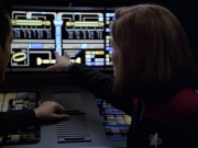 Filename=ariane179254_StarTrekVoyager_5x15_5x16_DarkFrontier_4925.jpg
Filesize=142KiB
Dimensions=1200x900
Date added=Apr 01, 2016 ariane179254_StarTrekVoyager_5x15_5x16_DarkFrontier_4925.jpg