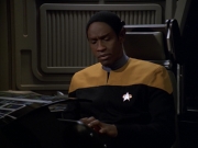 Filename=ariane179254_StarTrekVoyager_5x15_5x16_DarkFrontier_5067.jpg
Filesize=112KiB
Dimensions=1200x900
Date added=Apr 01, 2016 ariane179254_StarTrekVoyager_5x15_5x16_DarkFrontier_5067.jpg