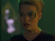 ariane179254_StarTrekVoyager_5x15_5x16_DarkFrontier_5409.jpg