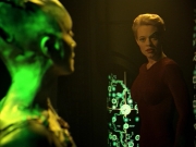 ariane179254_StarTrekVoyager_5x15_5x16_DarkFrontier_5561.jpg