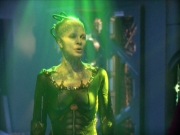 ariane179254_StarTrekVoyager_5x15_5x16_DarkFrontier_5576.jpg
