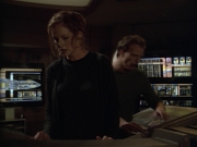 ariane179254_StarTrekVoyager_5x15_5x16_DarkFrontier_5815.jpg
