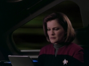 ariane179254_StarTrekVoyager_5x15_5x16_DarkFrontier_5968.jpg