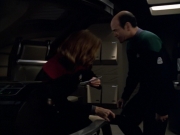 ariane179254_StarTrekVoyager_5x15_5x16_DarkFrontier_6001.jpg