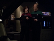 ariane179254_StarTrekVoyager_5x15_5x16_DarkFrontier_6013.jpg