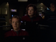 ariane179254_StarTrekVoyager_5x15_5x16_DarkFrontier_6095.jpg