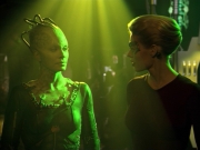 ariane179254_StarTrekVoyager_5x15_5x16_DarkFrontier_6215.jpg