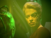 ariane179254_StarTrekVoyager_5x15_5x16_DarkFrontier_6445.jpg
