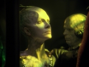 ariane179254_StarTrekVoyager_5x15_5x16_DarkFrontier_6448.jpg