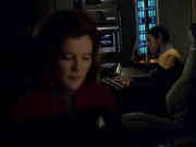 ariane179254_StarTrekVoyager_5x15_5x16_DarkFrontier_6479.jpg