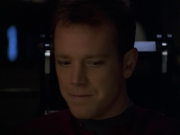 ariane179254_StarTrekVoyager_5x15_5x16_DarkFrontier_6555.jpg