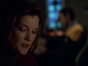 ariane179254_StarTrekVoyager_5x15_5x16_DarkFrontier_6573.jpg