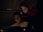 ariane179254_StarTrekVoyager_5x15_5x16_DarkFrontier_6611.jpg