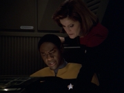 ariane179254_StarTrekVoyager_5x15_5x16_DarkFrontier_6613.jpg
