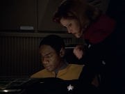 ariane179254_StarTrekVoyager_5x15_5x16_DarkFrontier_6615.jpg