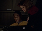 ariane179254_StarTrekVoyager_5x15_5x16_DarkFrontier_6619.jpg