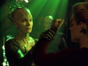 ariane179254_StarTrekVoyager_5x15_5x16_DarkFrontier_6830.jpg