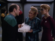 Filename=extant_StarTrek_VOY_5x18-CourseOblivion_00042.jpg
Filesize=168KiB
Dimensions=1200x900
Date added=Nov 20, 2019 extant_StarTrek_VOY_5x18-CourseOblivion_00042.jpg