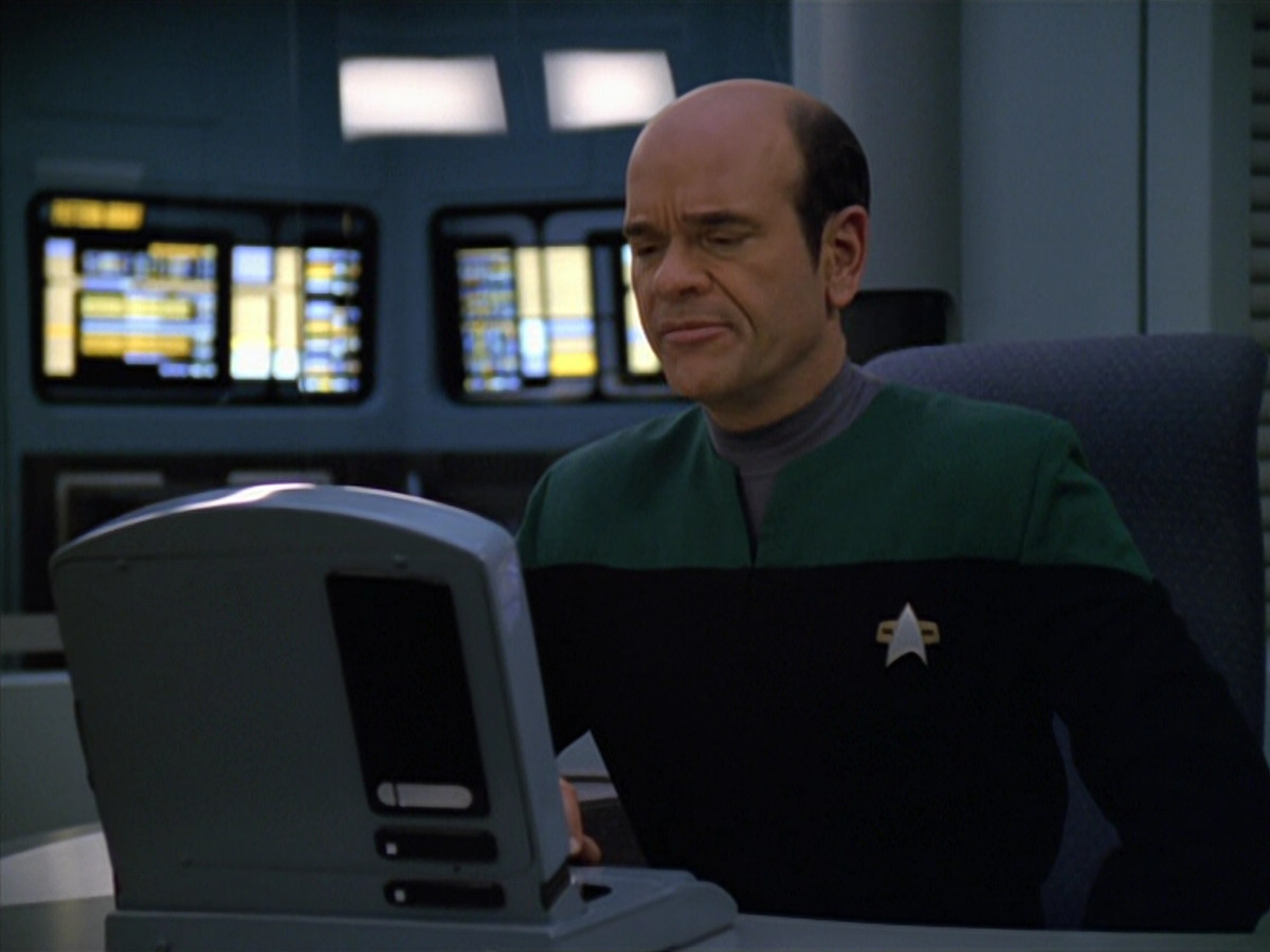 extant_StarTrek_VOY_5x19-TheFight_00227.jpg