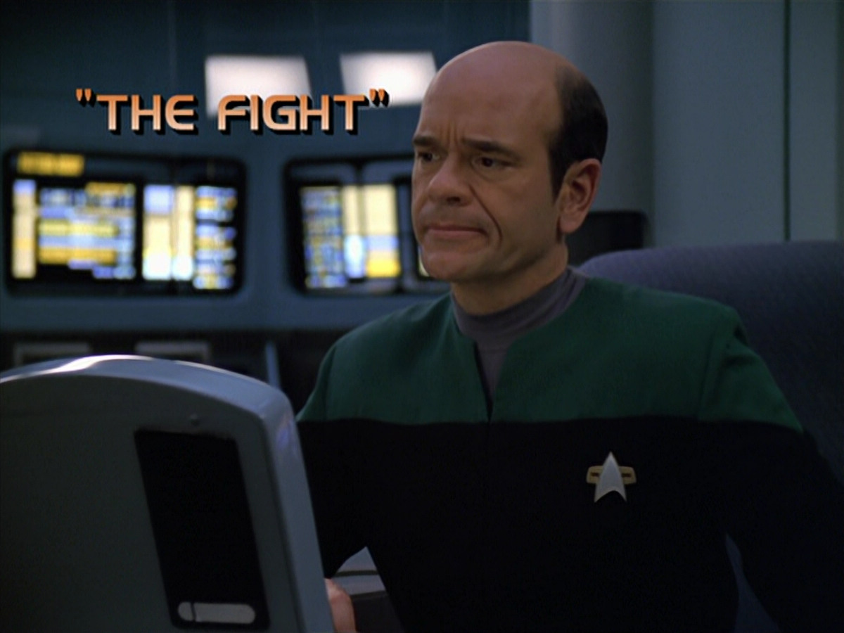 extant_StarTrek_VOY_5x19-TheFight_00230.jpg