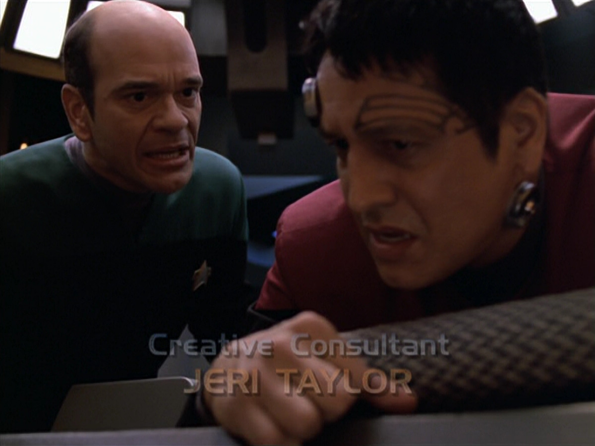 extant_StarTrek_VOY_5x19-TheFight_00263.jpg