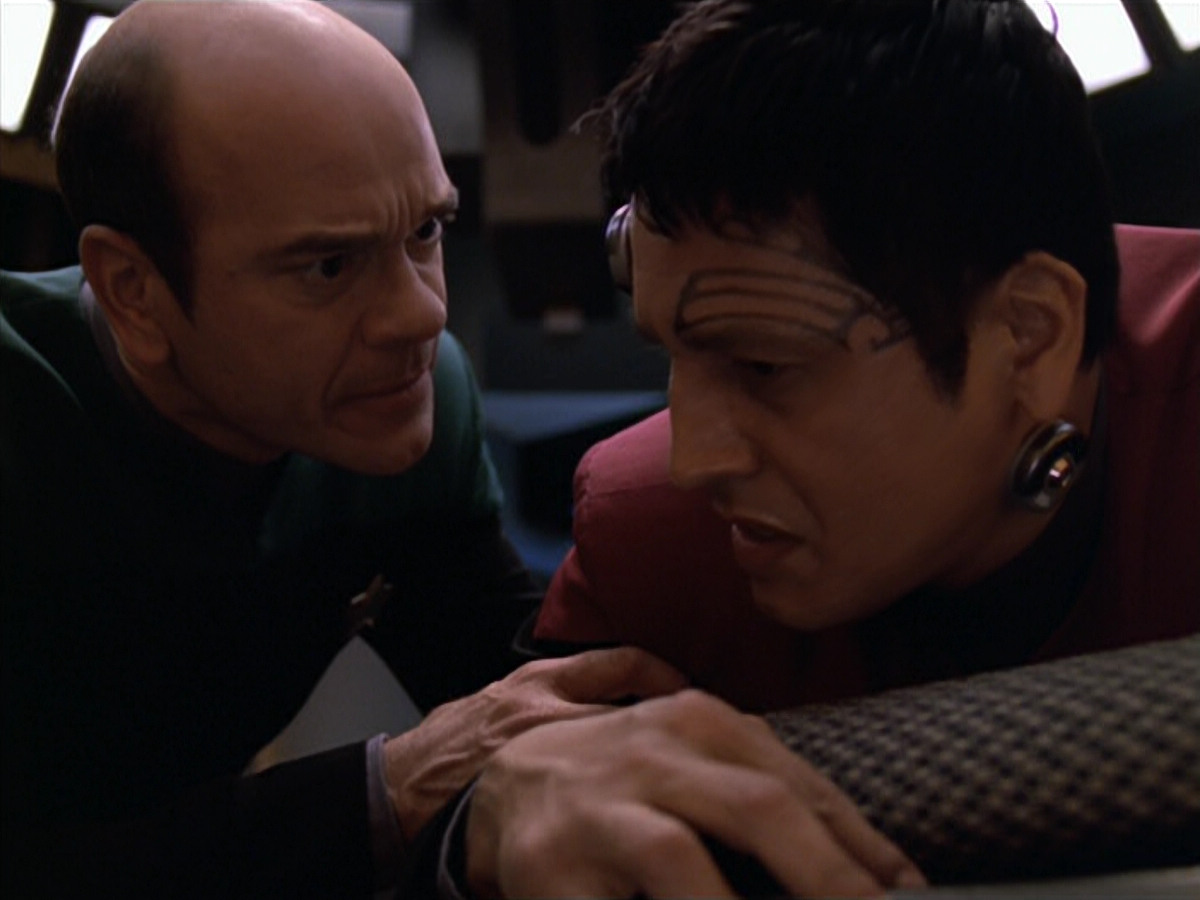 extant_StarTrek_VOY_5x19-TheFight_00286.jpg
