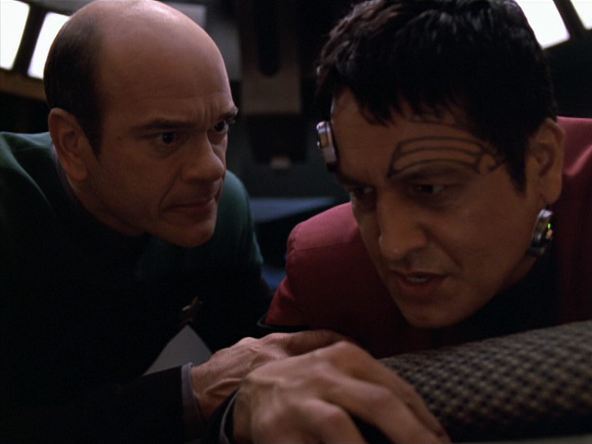 extant_StarTrek_VOY_5x19-TheFight_00304.jpg