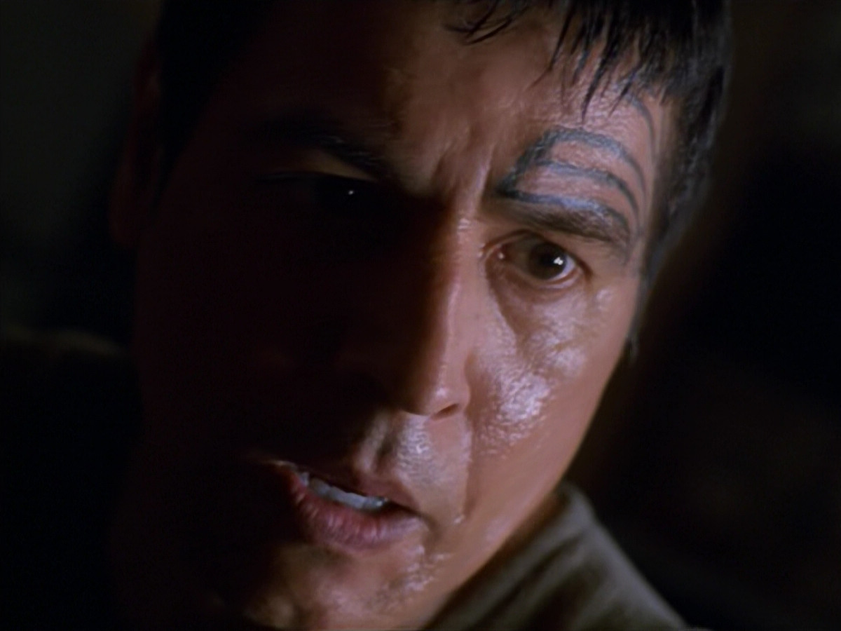 extant_StarTrek_VOY_5x19-TheFight_00520.jpg