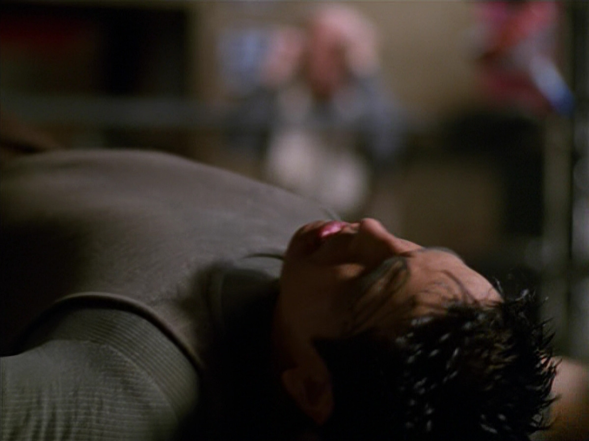 extant_StarTrek_VOY_5x19-TheFight_00537.jpg