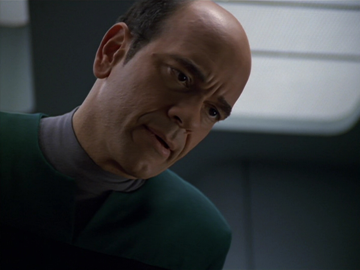 extant_StarTrek_VOY_5x19-TheFight_00546.jpg