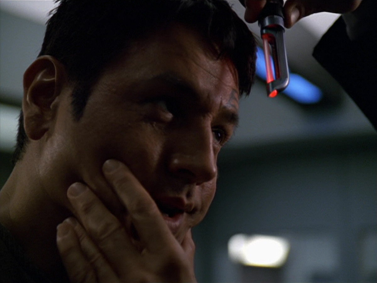 extant_StarTrek_VOY_5x19-TheFight_00591.jpg