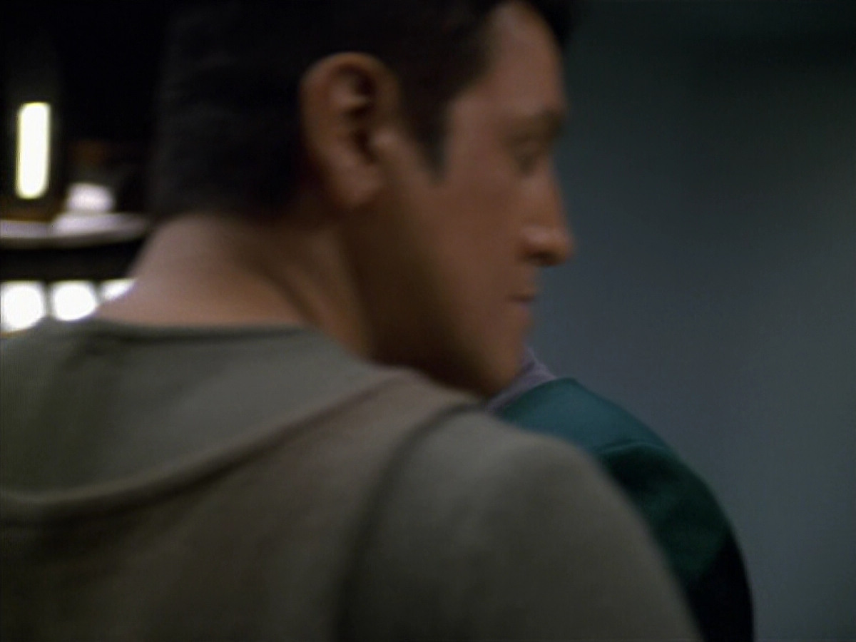 extant_StarTrek_VOY_5x19-TheFight_00603.jpg