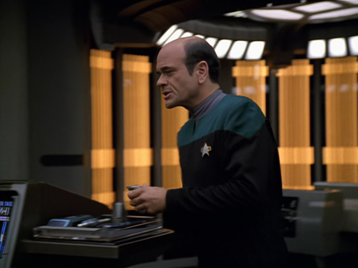 extant_StarTrek_VOY_5x19-TheFight_00608.jpg