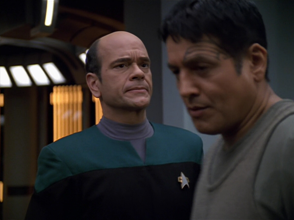 extant_StarTrek_VOY_5x19-TheFight_00702.jpg