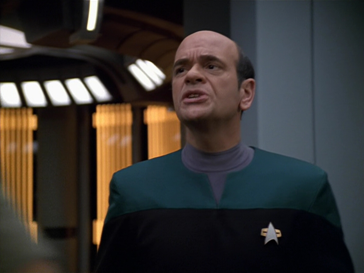 extant_StarTrek_VOY_5x19-TheFight_00703.jpg