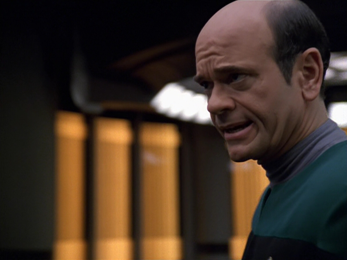 extant_StarTrek_VOY_5x19-TheFight_00705.jpg