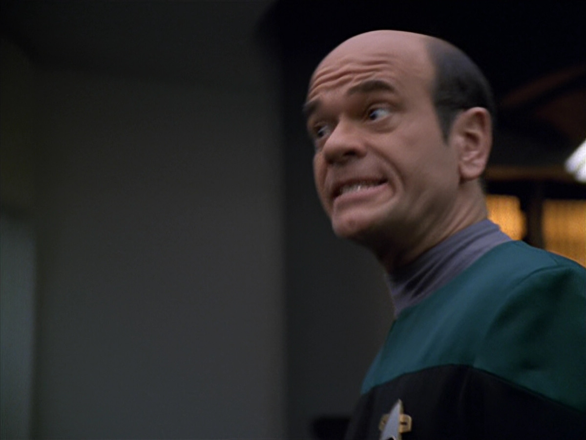 extant_StarTrek_VOY_5x19-TheFight_00706.jpg