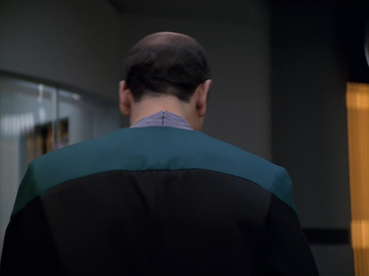 extant_StarTrek_VOY_5x19-TheFight_00708.jpg
